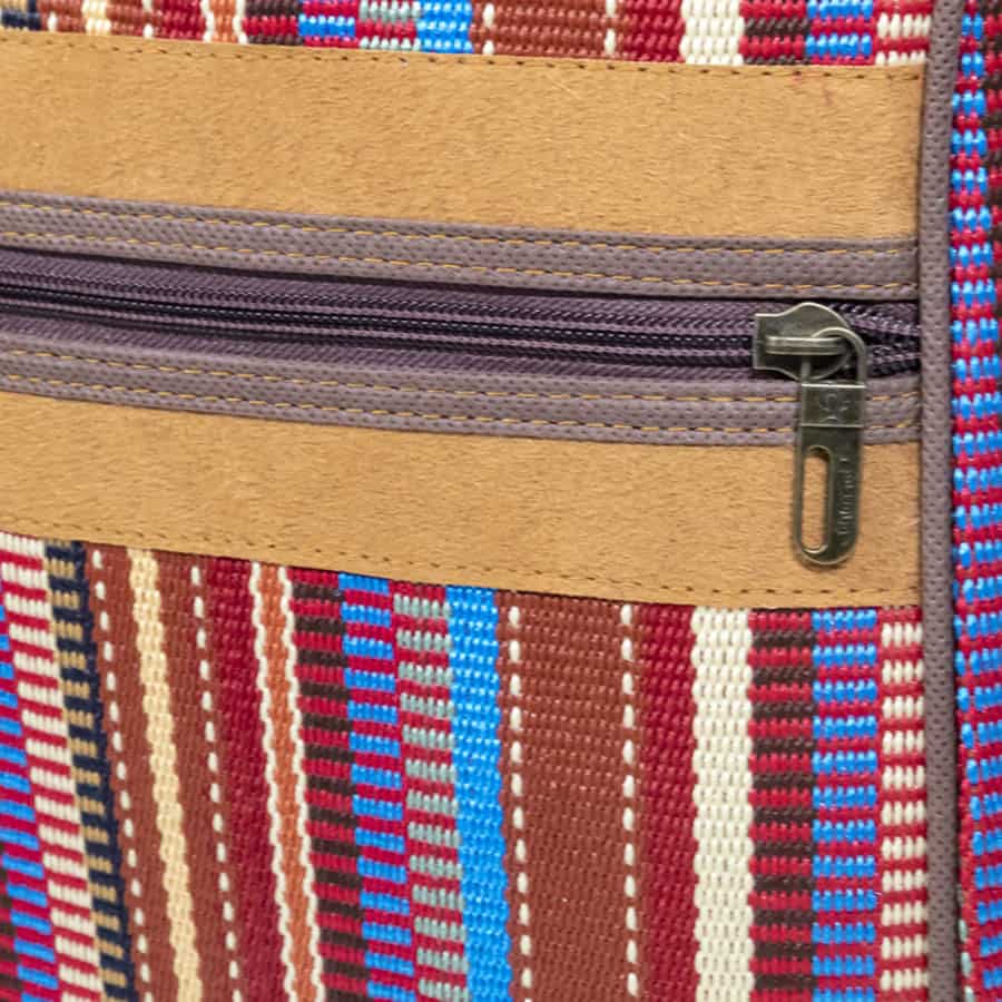 zoom of persian3 luggage